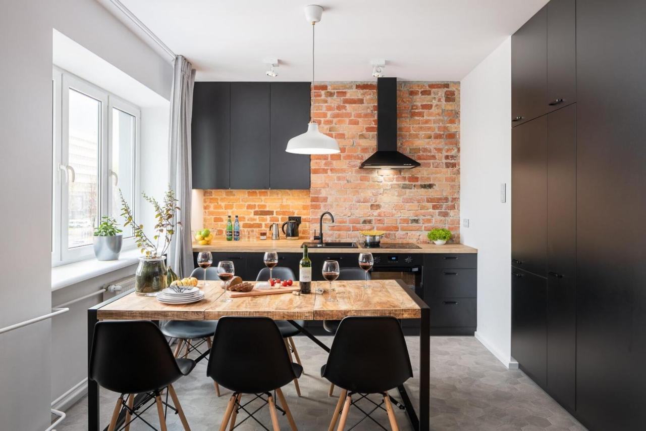 W Rent Like - Aleja Niepodleglosci 235 Warsaw